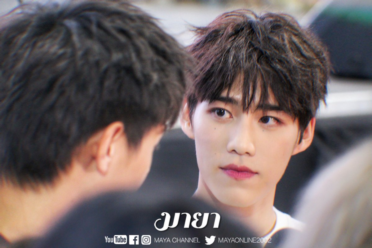 besttuesdaeever's tweet image. ความรักมันเต็มท่วมหัว
ตัวกับใจยังไม่กล้า
หลงรักคนยืนข้างซ้าย
ตรงที่เก้านาฬิกา