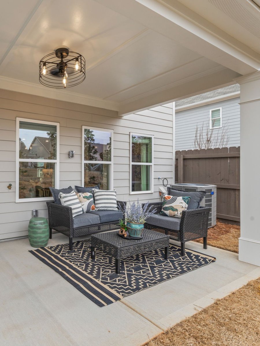 Our decorated Brooks model’s now open at Wilkins Walk in #Mableton. Tour this two story #townhome with open living, flexible loft space and a prime location near the #SilverCometTrail. 

See inside the Brooks model → tratonhomes.com/floorplans/bro…
#MabletonGA #TownhomeLiving