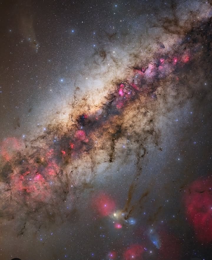 Galactic core from La Palma by Anthonynightdcapes  (Instagram)instagram.com/p/DRDCS2GDu4B/…