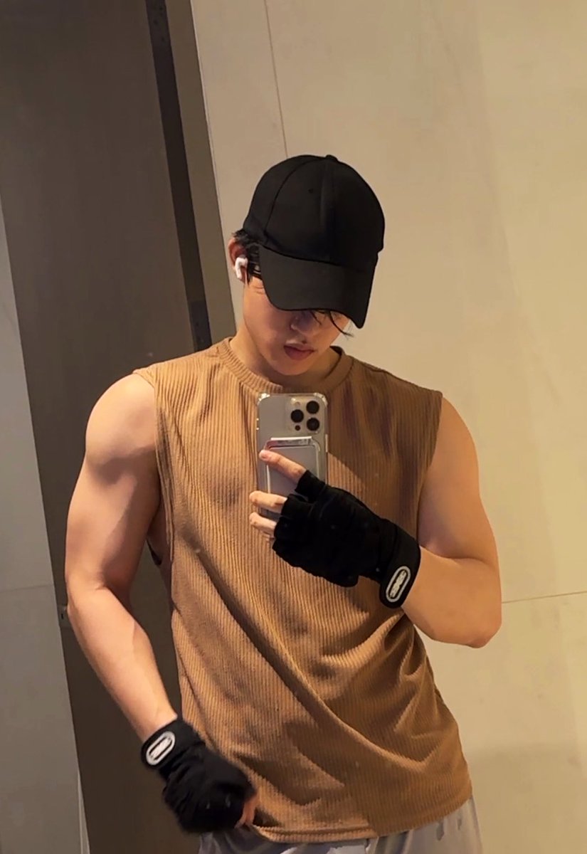 codecocominee's tweet image. foto                                               difotoin sama 
sendiri                                         adalah pokoknya