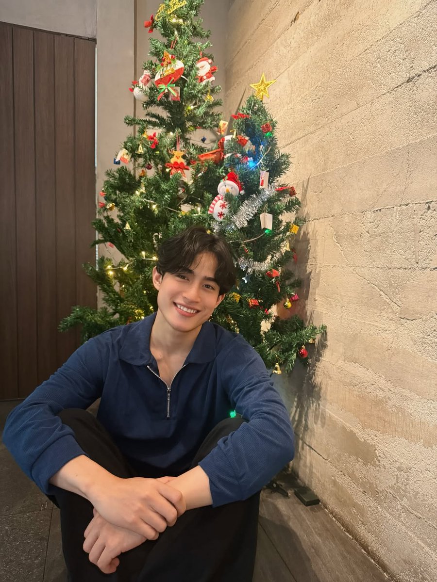 codecocominee's tweet image. foto                                               difotoin sama 
sendiri                                         adalah pokoknya