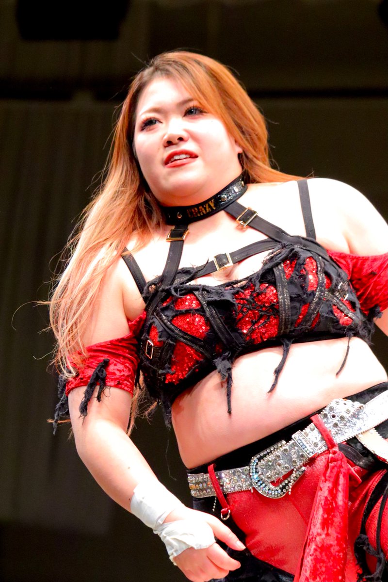 Nobutake33's tweet image. 2026.1.12 後楽園ホール
リングコールを受けるすず選手✨
#鈴季すず
#世羅りさ
#世羅りさ終活