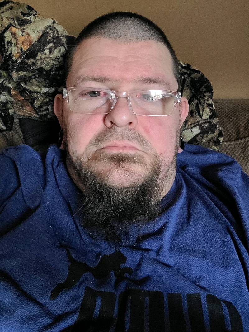 BrockettJoe's tweet photo. Its my birthday today Need some pics of tity https://t.co/jKfP7LEwud
