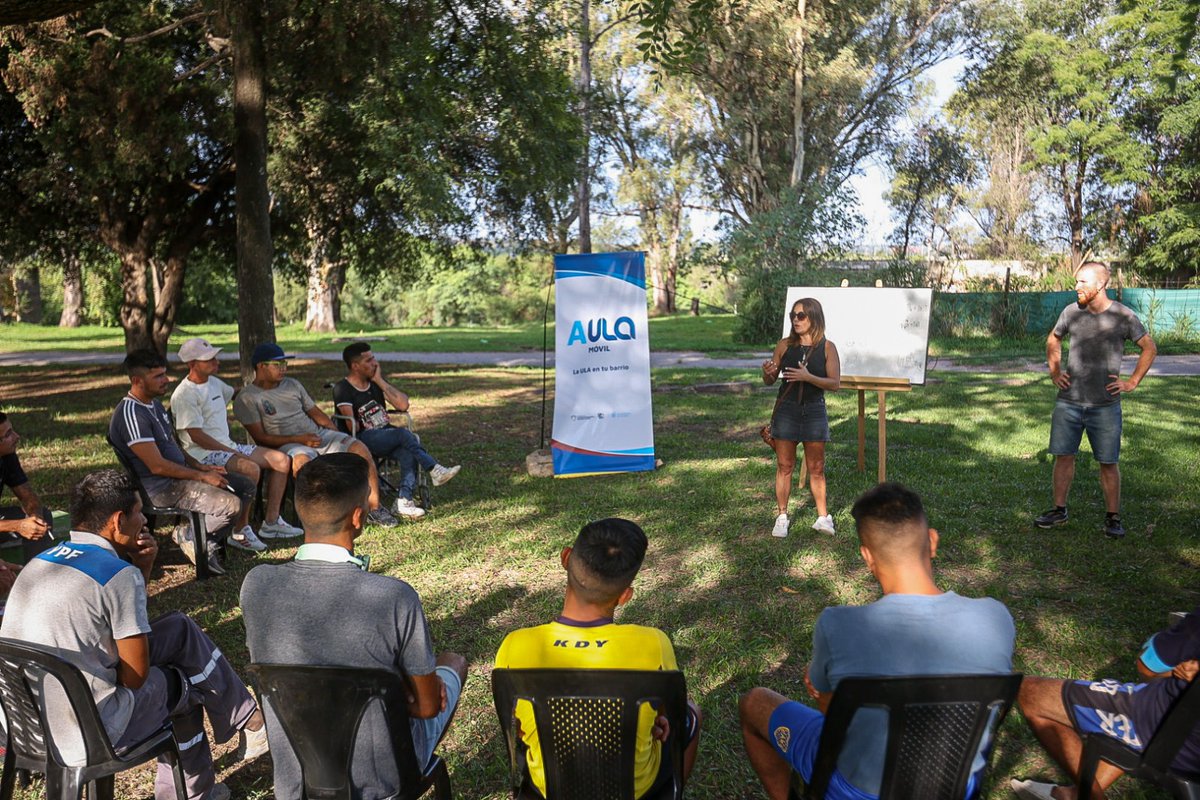 MuniCba's tweet image. 🌿 ¡Sumate a las actividades de verano de la @ULAcordoba! 

Aprendé sobre semillas nativas, cómo hacer tu huerta agroecológica y más actividades #gratuitas.
 
Conocé más 📲 cordoba.gob.ar/universidad-li…