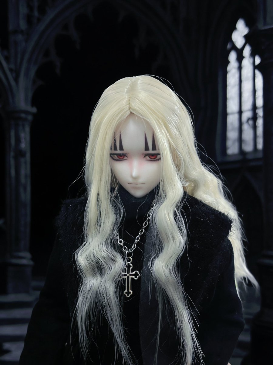 穿深色很漂亮但是这个衣服好染色……可恶