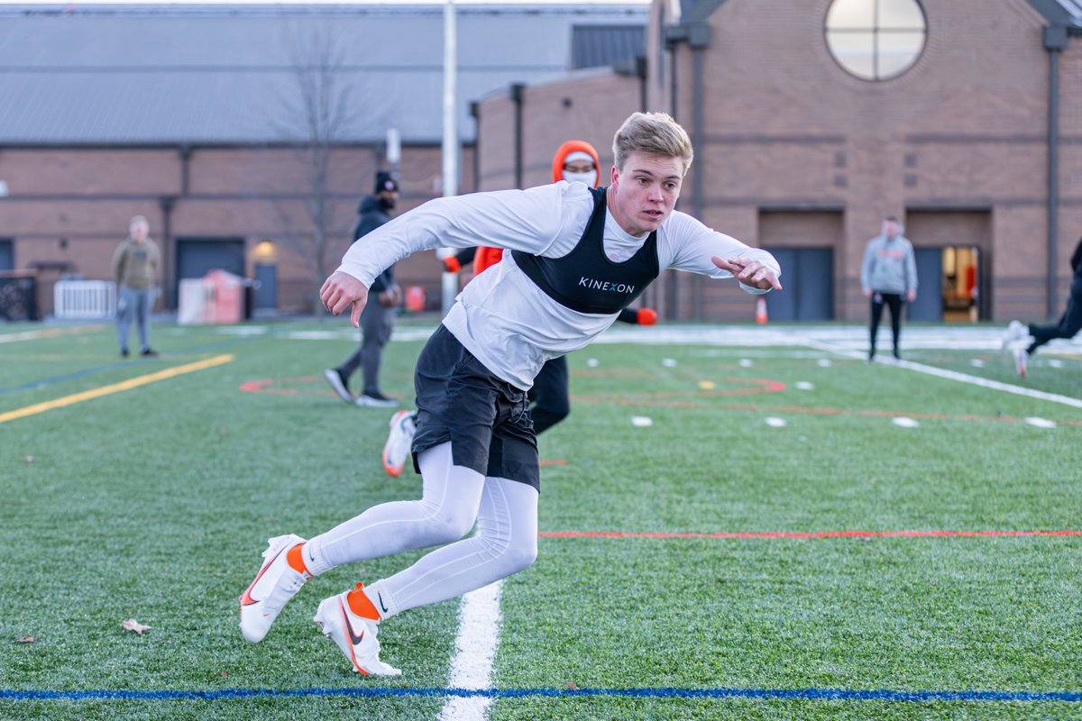 BG_Football's tweet photo. Flip the calendar 🗓️
Hit the gas🔥

#GUTS 🟠🟤 https://t.co/jXF8VyTKNt
