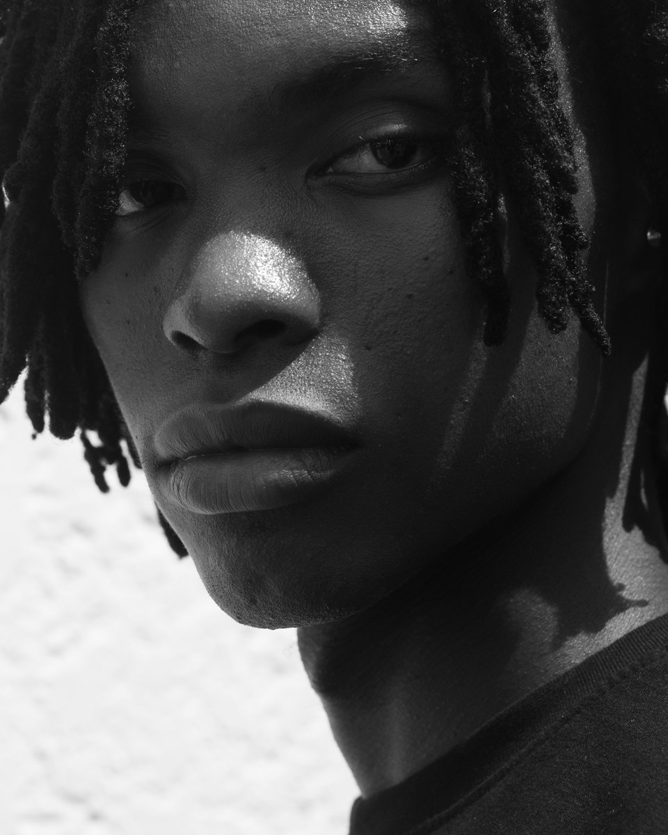 _blackben's tweet image. Precious for Beth model management
photographed by me