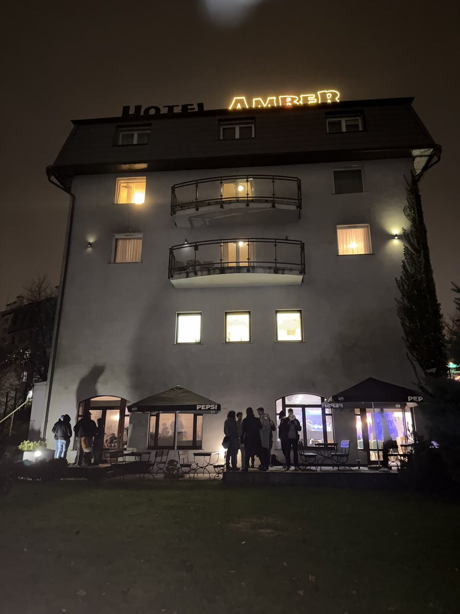 BegHaRest tweet media