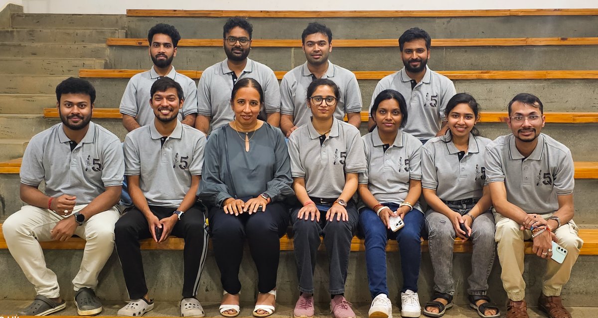 Quantum Dot Lab @JNCASR tweet media