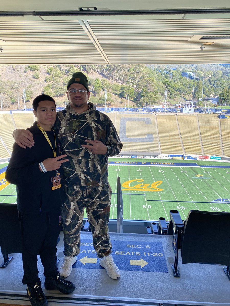 Ernie Tofi tweet media