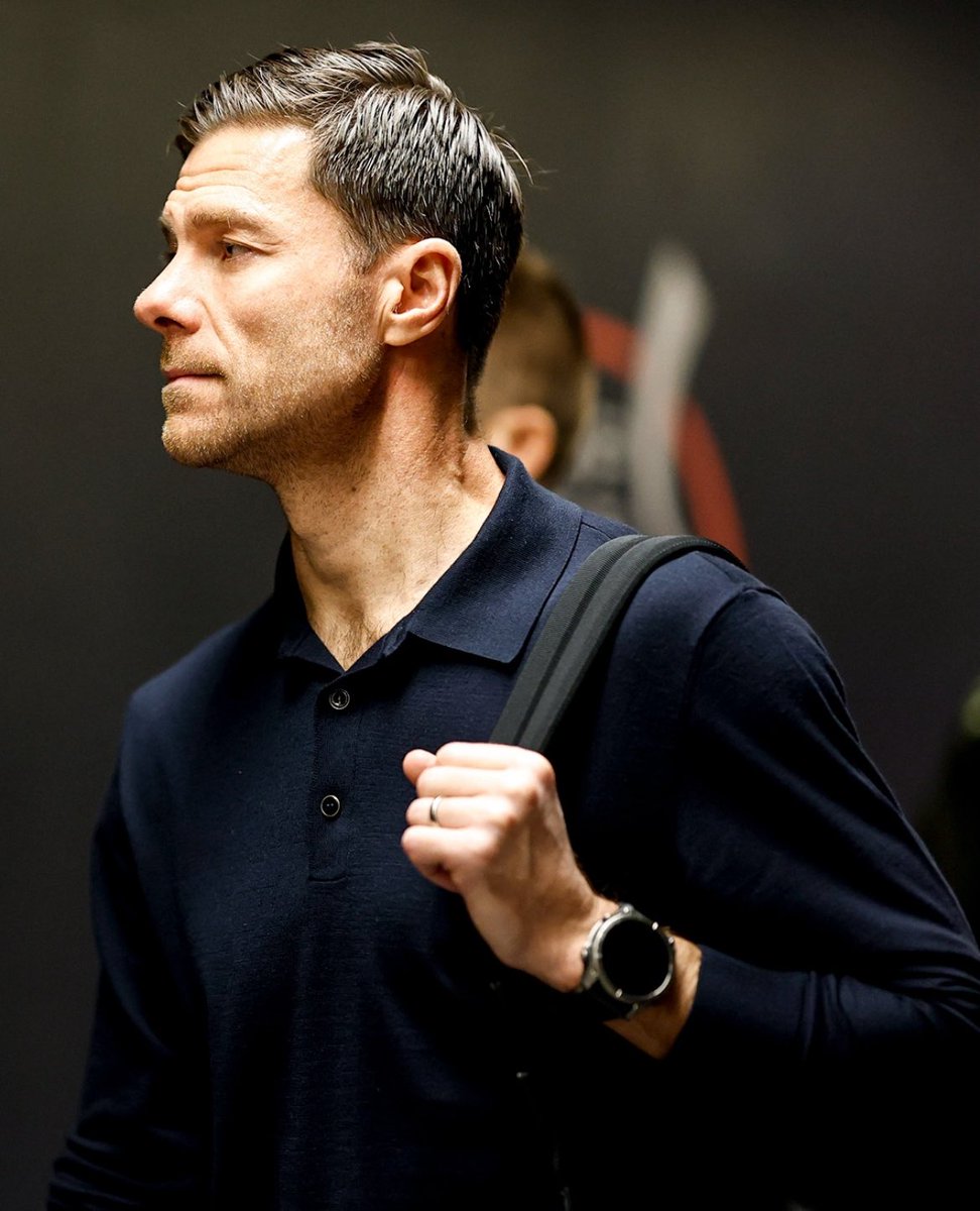 EditionMerengue's tweet image. Le mandat de Xabi Alonso :

• 33 Matchs
• 25 Victoires
• 4 Nuls
• 6 Défaites

• 71 Buts inscrits 
• 39 Buts encaissés 

Merci d’avoir essayé d’amener quelque chose dans ce vestiaire à l’ego surdimensionné et aux caprices d’influenceuses. On aurait aimé que l’histoire soit…