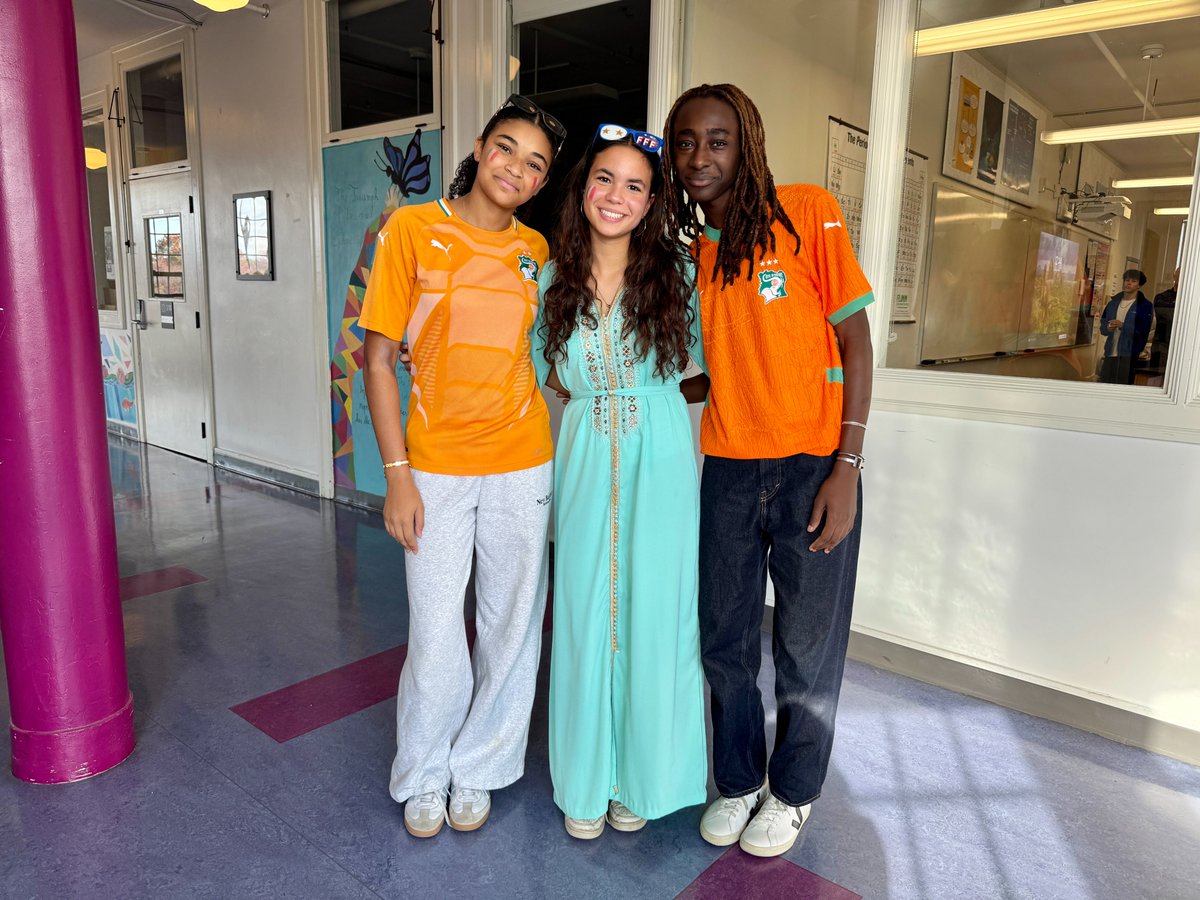 isblib's tweet image. 🌏 What does it really mean to be bilingual at ISB?
Dr. Mehdi Lazar explores how learning in two languages shapes thinking, identity, and students’ readiness for a global future.
📖 Read more: isbos.org/about-us/the-g…

#globalcitizens #internationaleducation #ISB #Boston