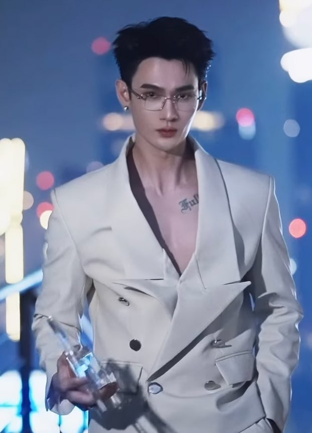 จังหวะเสียชี———❤️‍🔥

#YUniverseAwards2025xPoohPavel  
#YUAwards2025
#pavelphoom