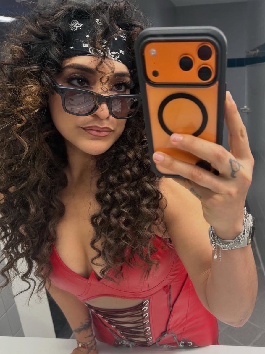 Raquelwalker's tweet image. Happy birthday to me