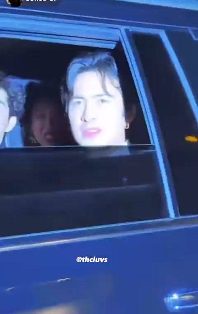 allrozanov's tweet image. this is sending me