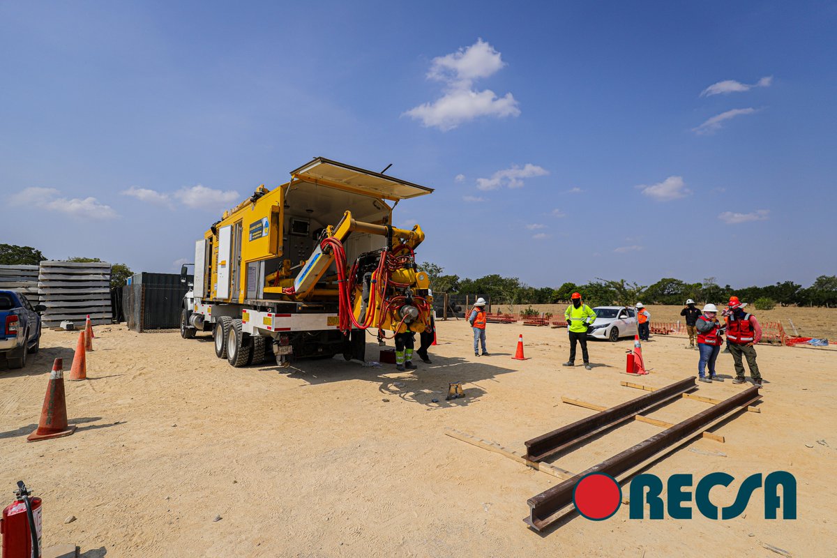🗓️El nuevo año es una oportunidad para renovar compromisos. En mi trayectoria como ingeniero y empresario, he aprendido que el liderazgo se construye con disciplina diaria y visión a largo plazo.

👉A los jóvenes ingenieros les digo: definan metas claras, abracen los desafíos y
