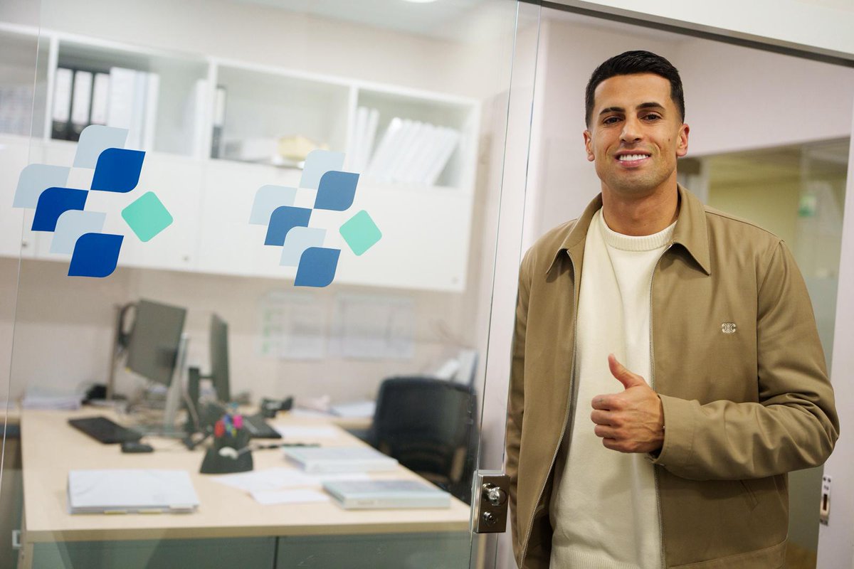 𝐉𝐨𝐚̃𝐨 𝐂𝐚𝐧𝐜𝐞𝐥𝐨 ja és a Barcelona i ha superat les proves mèdiques. Aquest dimarts, signatura oficial ✅

🔗 Els detalls: barca.link/eLY050XVHxO