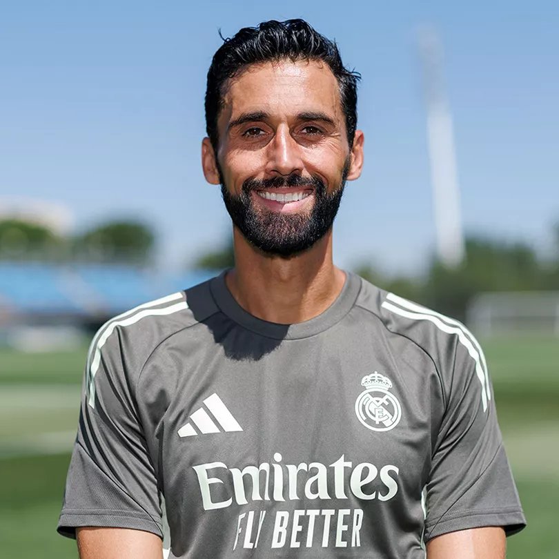 (fan) REAL MADRID FANS 🤍 tweet media