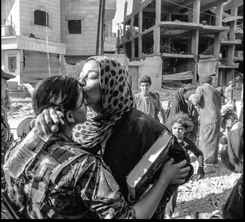 jiyanajiyane's tweet image. The world’s ugliest men will be defeated by the world’s bravest women.
#ProtectRojava