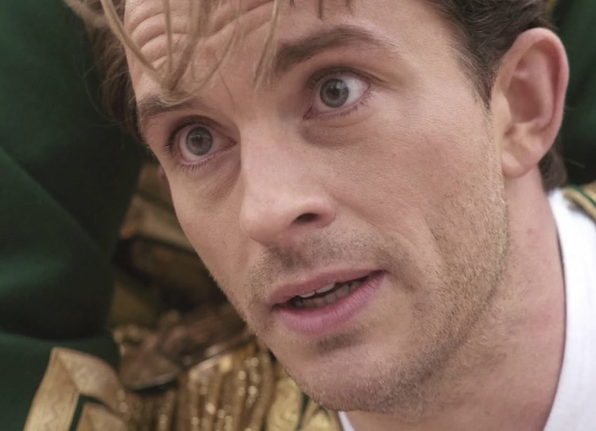 “he just loves her…” 💔

(*still obsessed with how insanely beautiful jonny bailey is in this specific scene of wfg)