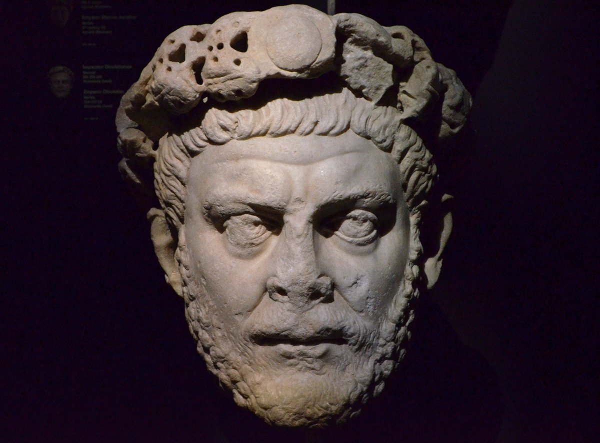 Byzantine Bronze Folles with Bust of Christ 976-1025 CE, image size:1200x887