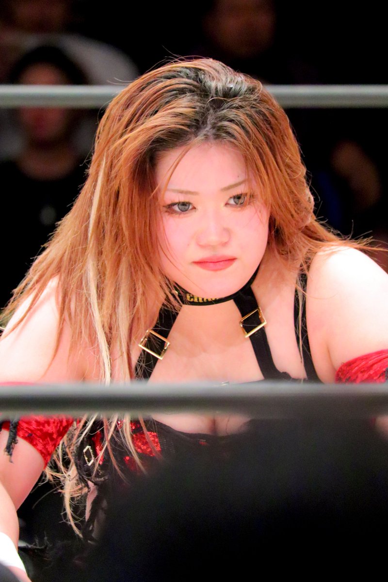 Nobutake33's tweet image. 2026.1.12 後楽園ホール
お互い譲らないバチバチの打ち合い⚔️🔥
#世羅りさ　
#鈴季すず 
#世羅りさ終活