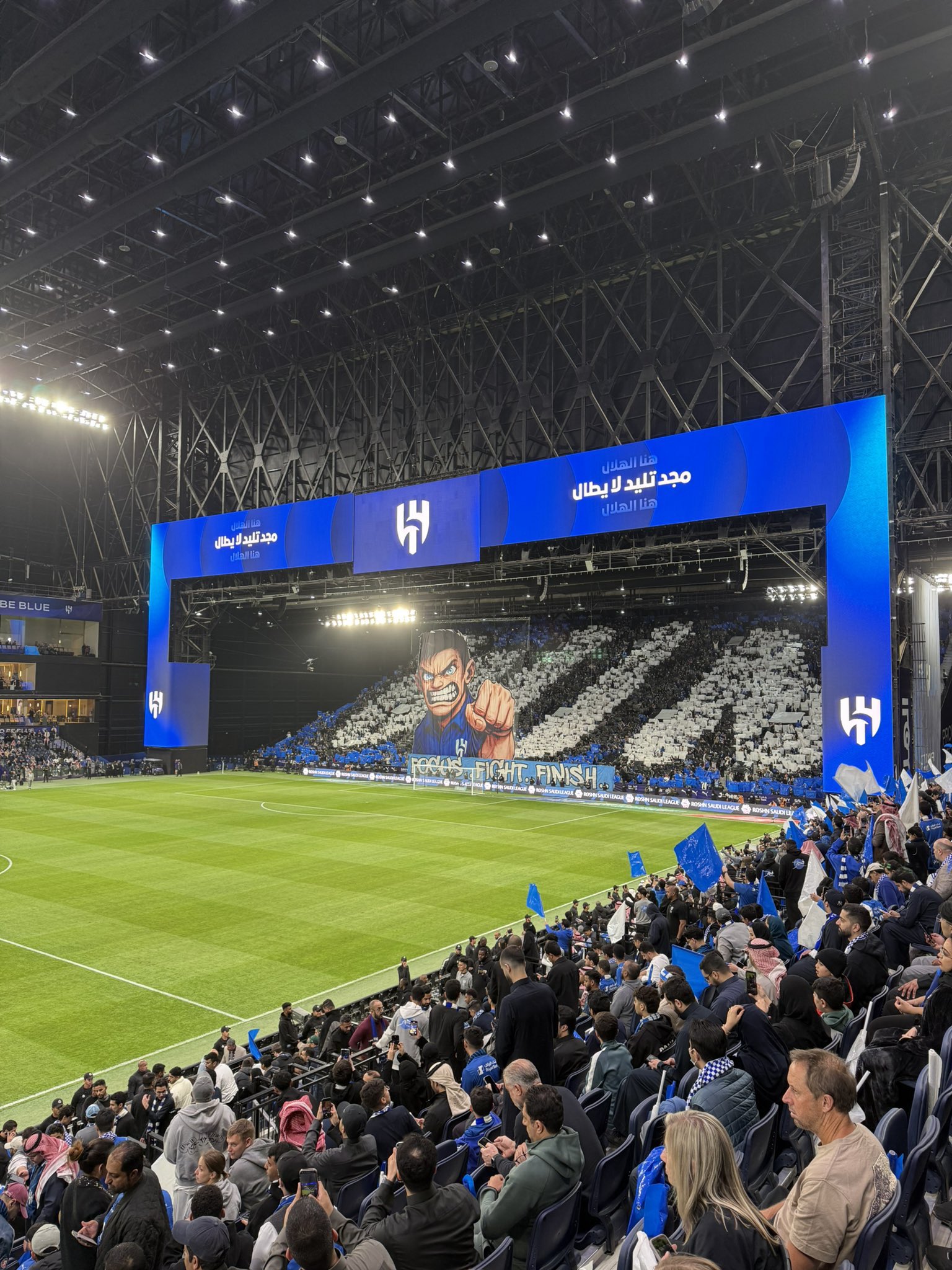 تيفو جماهير الهلال قبل انطلاق الديربي أمام النصر 