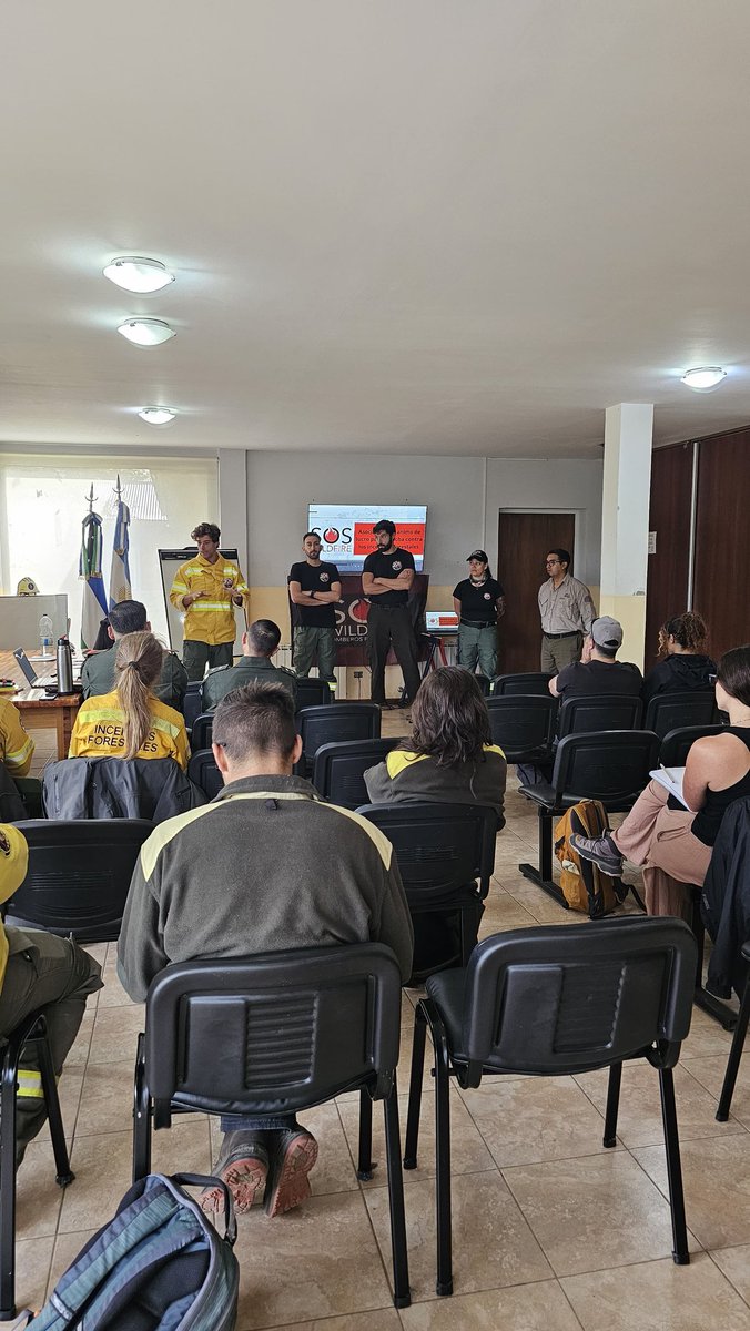 SOS wildfire tweet media