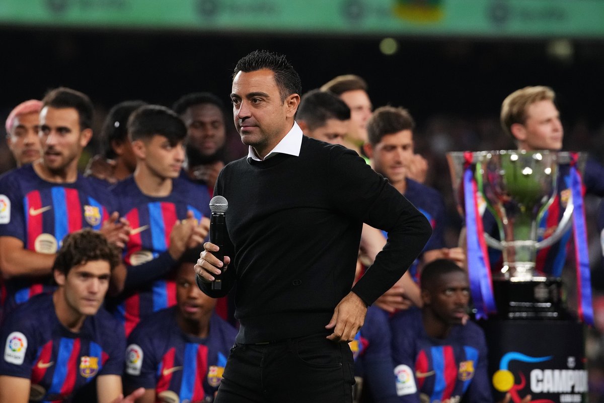 TouchlineX's tweet image. This only shows that Xavi Hernández deserves WAY MORE respect for what he's achieved as Barcelona manager. ✨