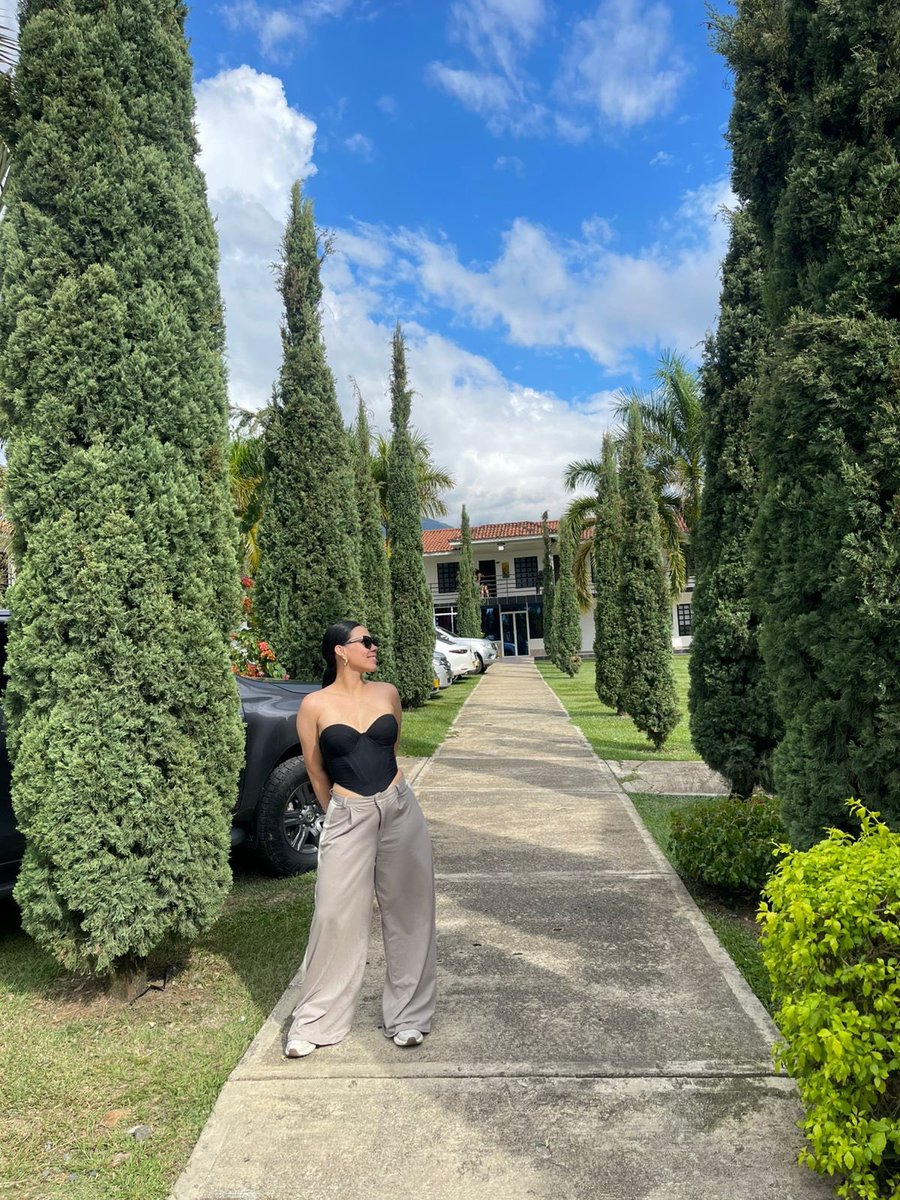 Doceveintiocho's tweet photo. Ser mamá me sienta bien 🧚🏼‍♀️ https://t.co/xJYVAHJYFO
