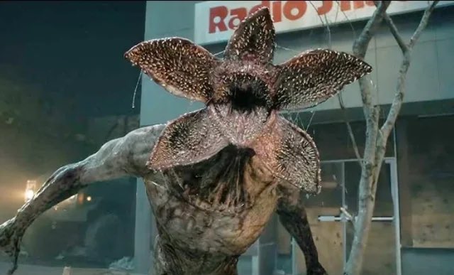 DiscussingFilm's tweet image. One writer in ‘STRANGER THINGS’ Season 5 writers room said they need to include demogorgons or demobats in The Abyss

“It’s crazy if there’s nothing there I think”