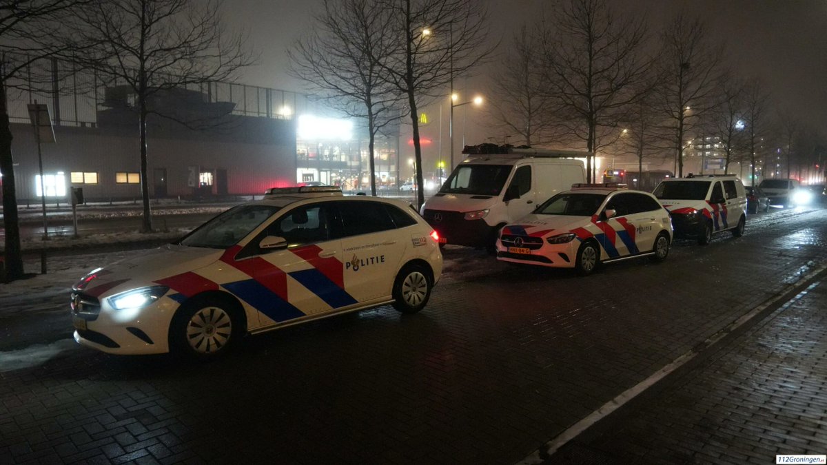 Politie inzet aan de Kaai in Groningen, 1 vrouw aangehouden