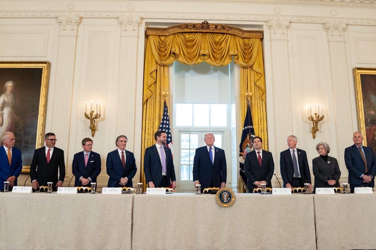 VP's tweet image. 📸 Vice President Vance joined @POTUS at a meeting with Oil and Gas Industry representatives last week.

REMINDER: Gas prices are at a five-year LOW thanks to President Trump🇺🇸