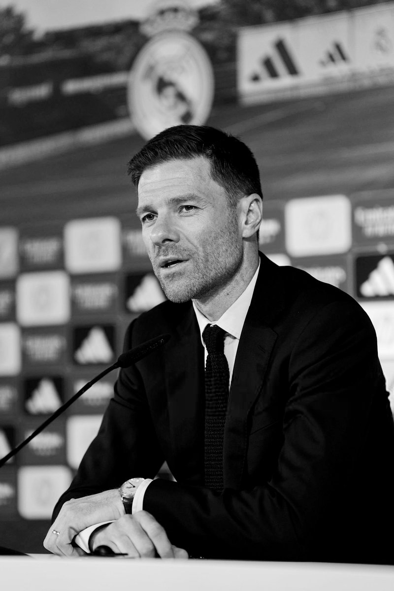 RMadrid_actu's tweet image. 🚨| 𝐁𝐑𝐄𝐀𝐊𝐈𝐍𝐆: Xabi Alonso a lui-même QUITTÉ le Real Madrid. Il n'a PAS ÉTÉ VIRÉ par le club. ✅❌

✅ Les raisons : l'égo du vestiaire, le manque de RESPECT constant des joueurs, et le MANQUE TOTAL de soutien du club. 💥

@pepealvarezzz