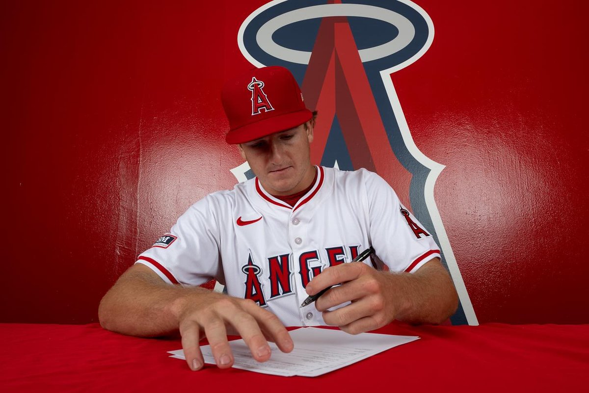 THE TROUT FARM🐠 tweet media