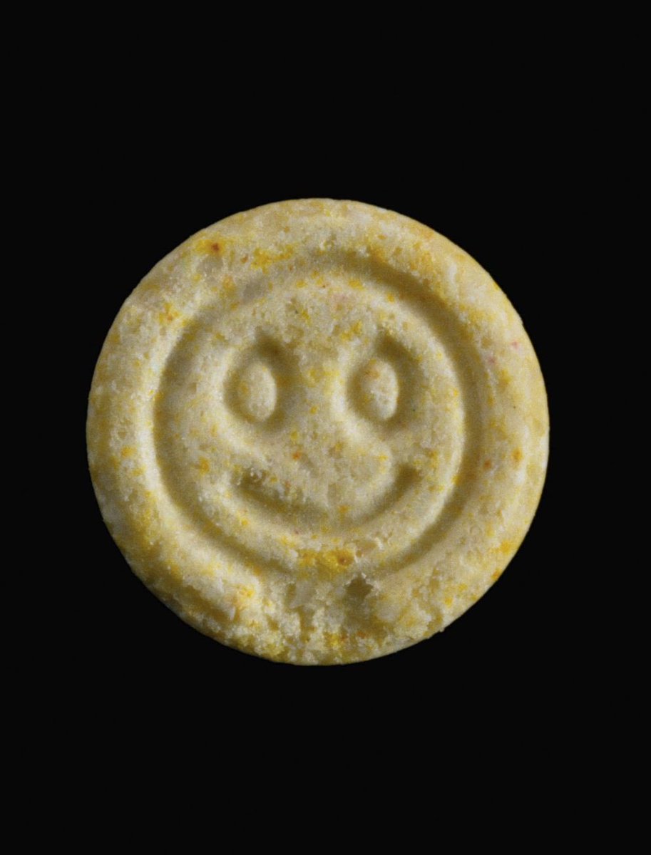 Counterprint's tweet image. I have two copies left of ‘Every Pill I Took: 2000 – 2001’. Fingers crossed these will be reprinted in 2026. counter-print.co.uk/products/every…