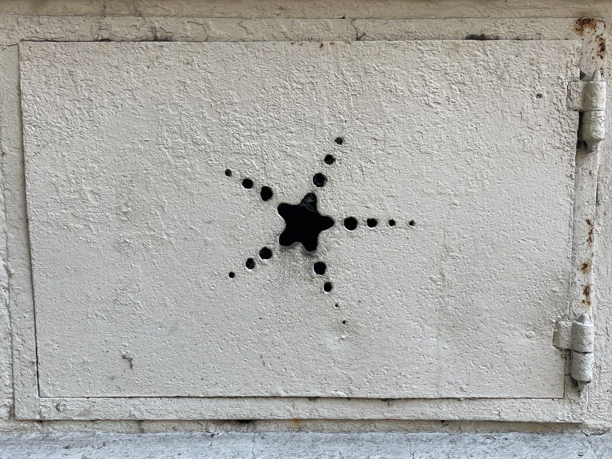 recovered_file tweet media