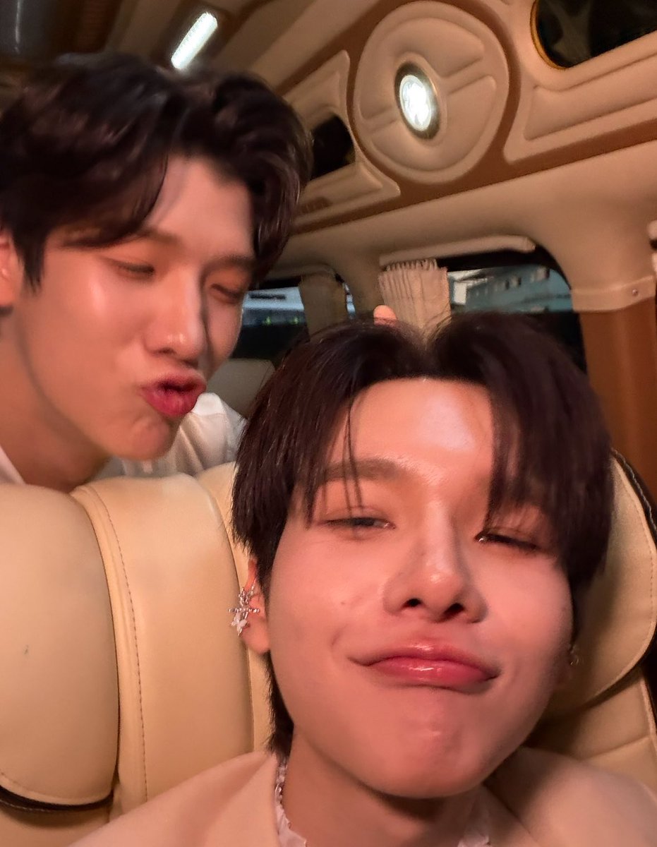 daily jimmyohm ✦ tweet media