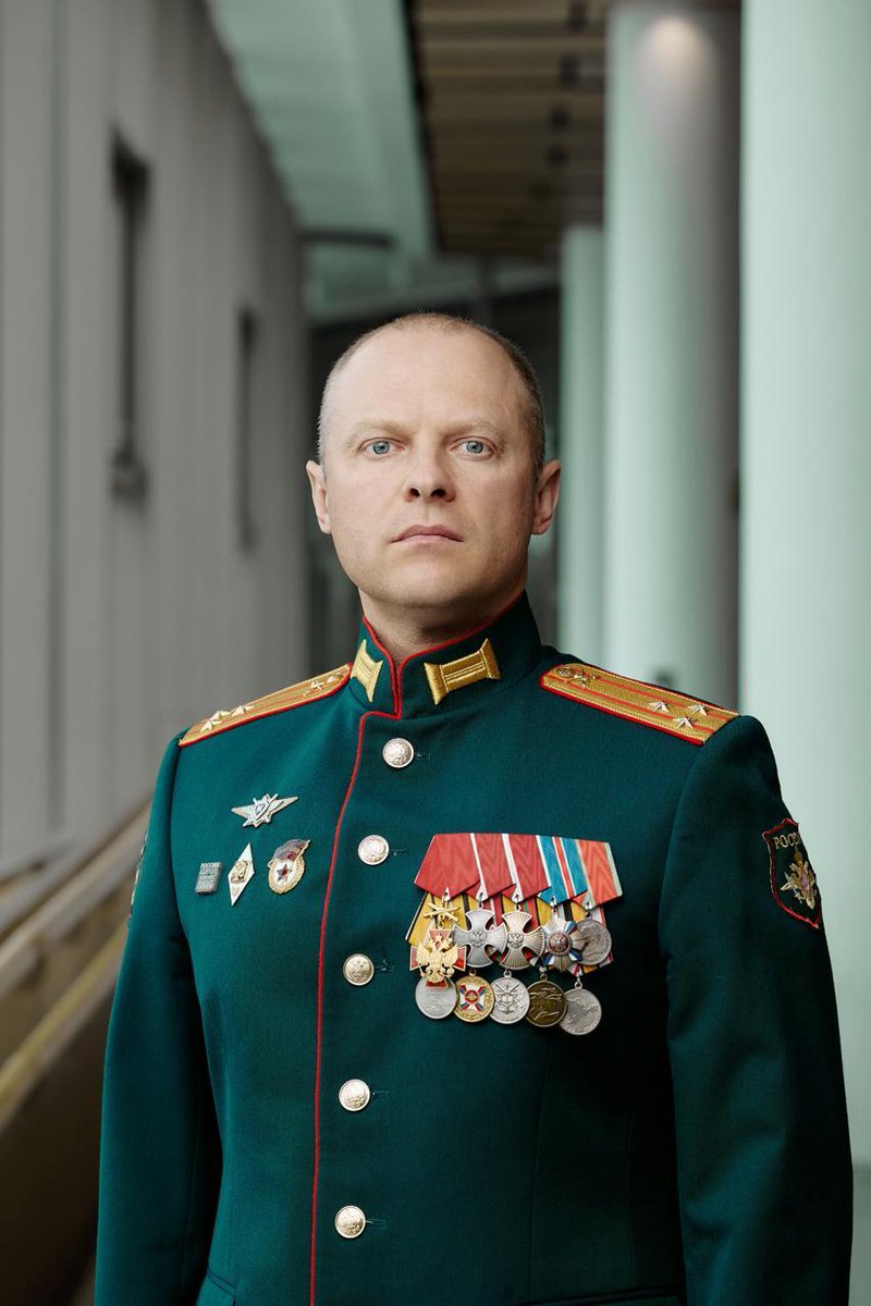 Вице-мэром Самары назначили полковника Сергея Карасева. Его обвиняют в расстреле мирного жителя Ирпеня и избиении пенсионерки прикладом оружия

Заместителем главы городского округа Самара назначили 43-летнего полковника Сергея Карасева, обвиненного в убийстве жителя Ирпеня и