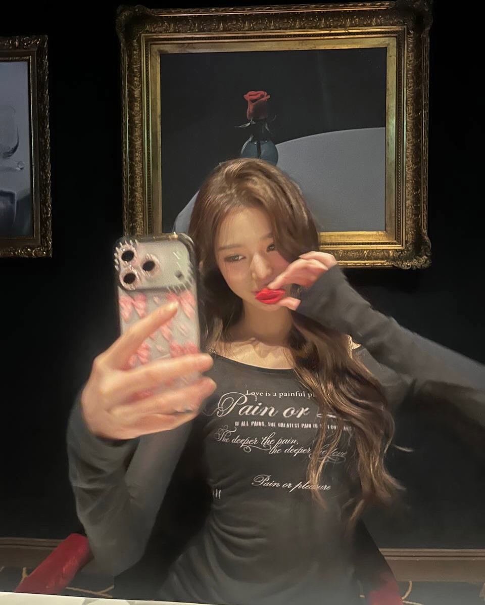 foureverains's tweet image. ㅤ
ㅤ
⏜⏜୨꯭✦꯭୧⏜⏜
♡゙   #DAILLYVE    ♡゙
﹌﹌﹌﹌﹌﹌﹌﹌﹌

#𝐋𝐢𝐯𝐞𝐖𝐢𝐭𝐡_𝐂𝐡𝐞𝐥𝐬𝐞𝐚 💬
〖🐇〗 ⁞  LIVE:LY! Stepping into my first moment of 2026, I hope you’re enjoying yours too! 🤍🍞
ㅤ
ㅤ