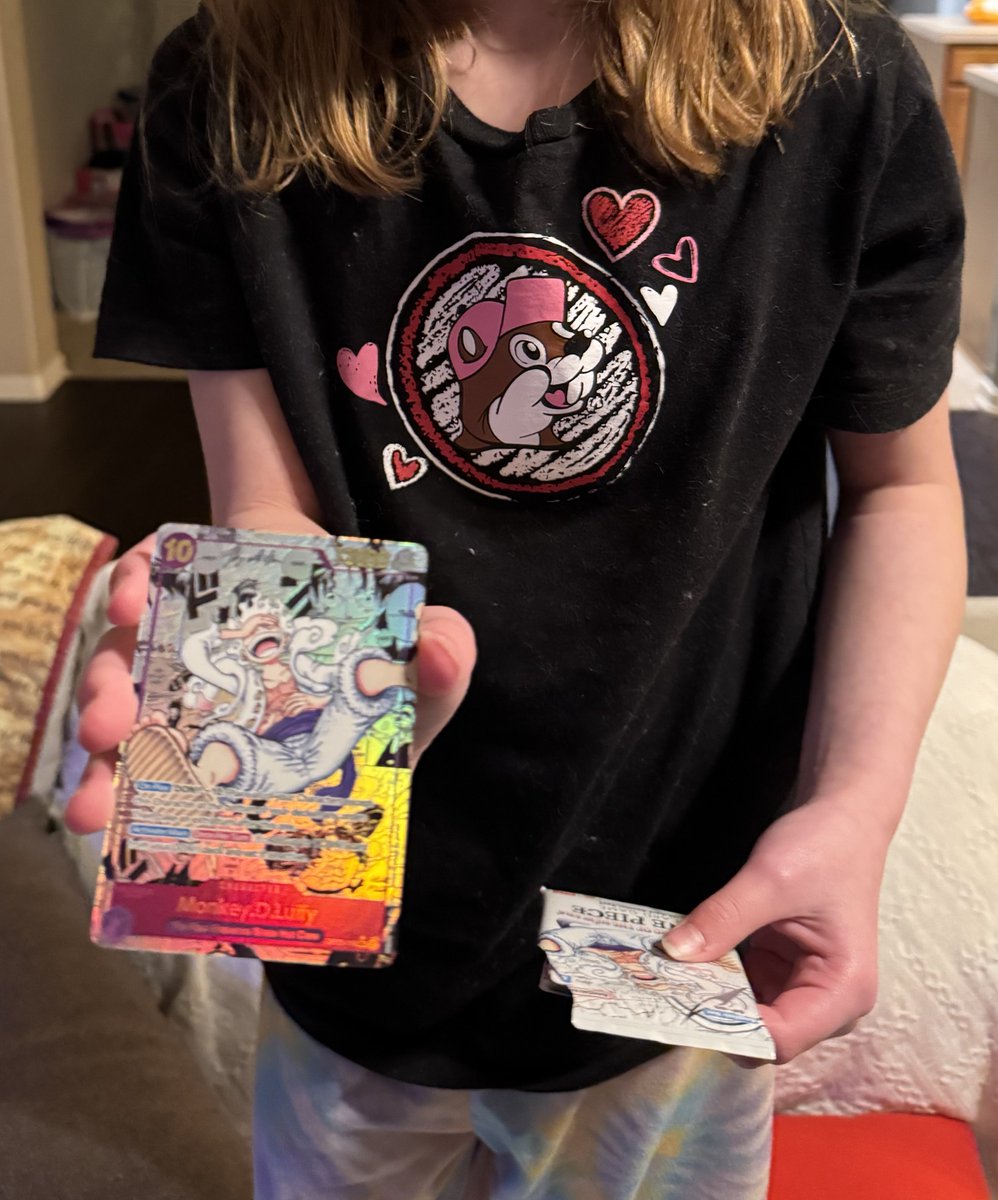 collect16085's tweet photo. I need the OnePiece TCG Community to bless me with their luck.  We are finally sending off the OG Luffy OP05 Manga to Beckett for grading.   🍀 #onepiece #onepiecetcg https://t.co/fCajuWDi3R
