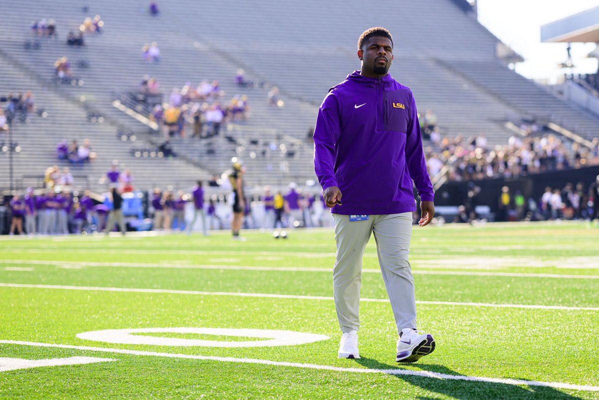 _aparks4's tweet image. The State of Football #ItsDifferent