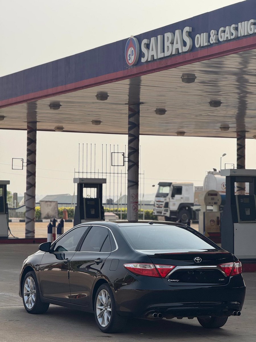 TOYOTA CAMRY XSE
Toks Standard
* Model: 2015
* ⁠Milage 69,446
* ( ⁠V6/KEYLESS )
* Price * : 15.5M Location: Abuja
* Duty: Fully Paid
* Status: Nigerian Used 
©️ I Nationwide Delivery
We: Sell, Buy, Swap ..clean Cars only.

☎️ 08031522598