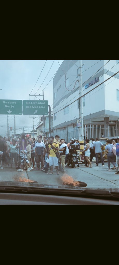 ShirleyAldas's tweet image. En Guayaquil —y en todo el país— la gente está muriendo por falta de insumos para diálisis. No es exageración ni discurso político: es una consecuencia directa del abandono del Estado y de las deudas millonarias del Gobierno y del IESS con las clínicas que brindan este…