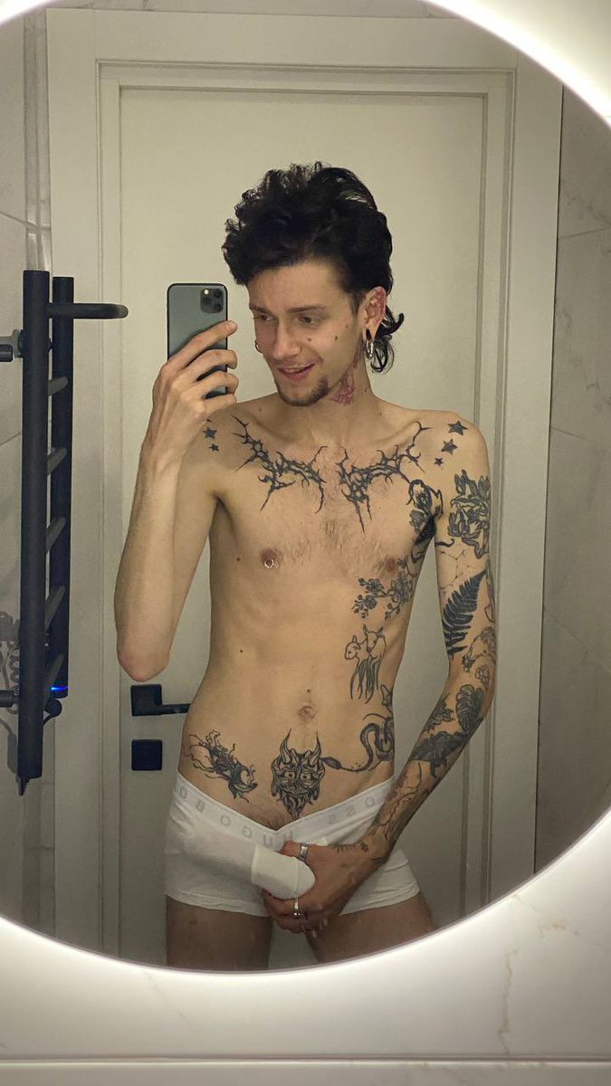 Архівне, але таке соковите 👁️🫦👁️  

#укртві #хтивка #хтивийпонеділок #lustymonday #ofpromo #tattoogay #sexymonday