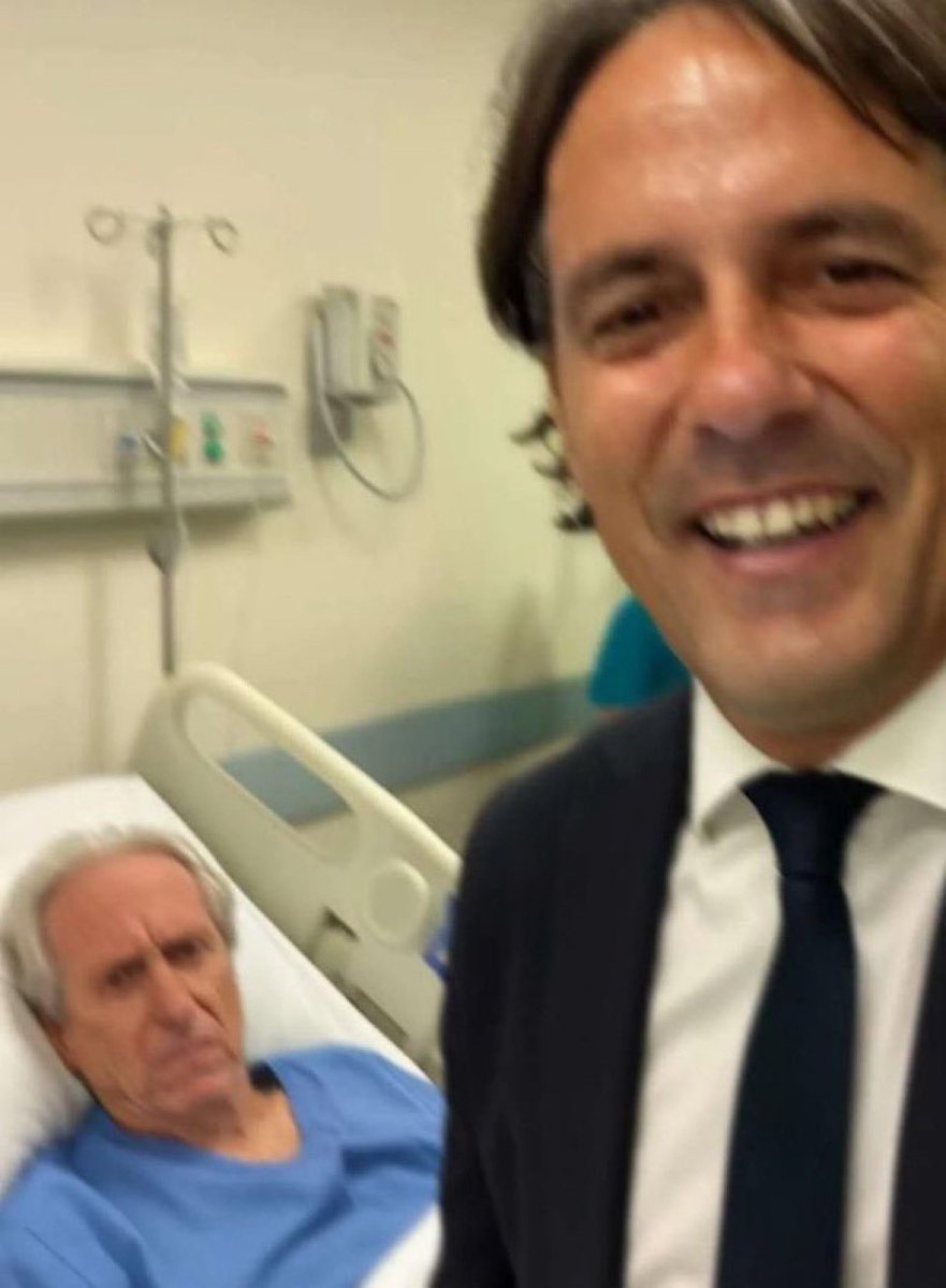 #الهلال_النصر

طيحة بلا قومه يا شايب قريح 🤣🤣🤣