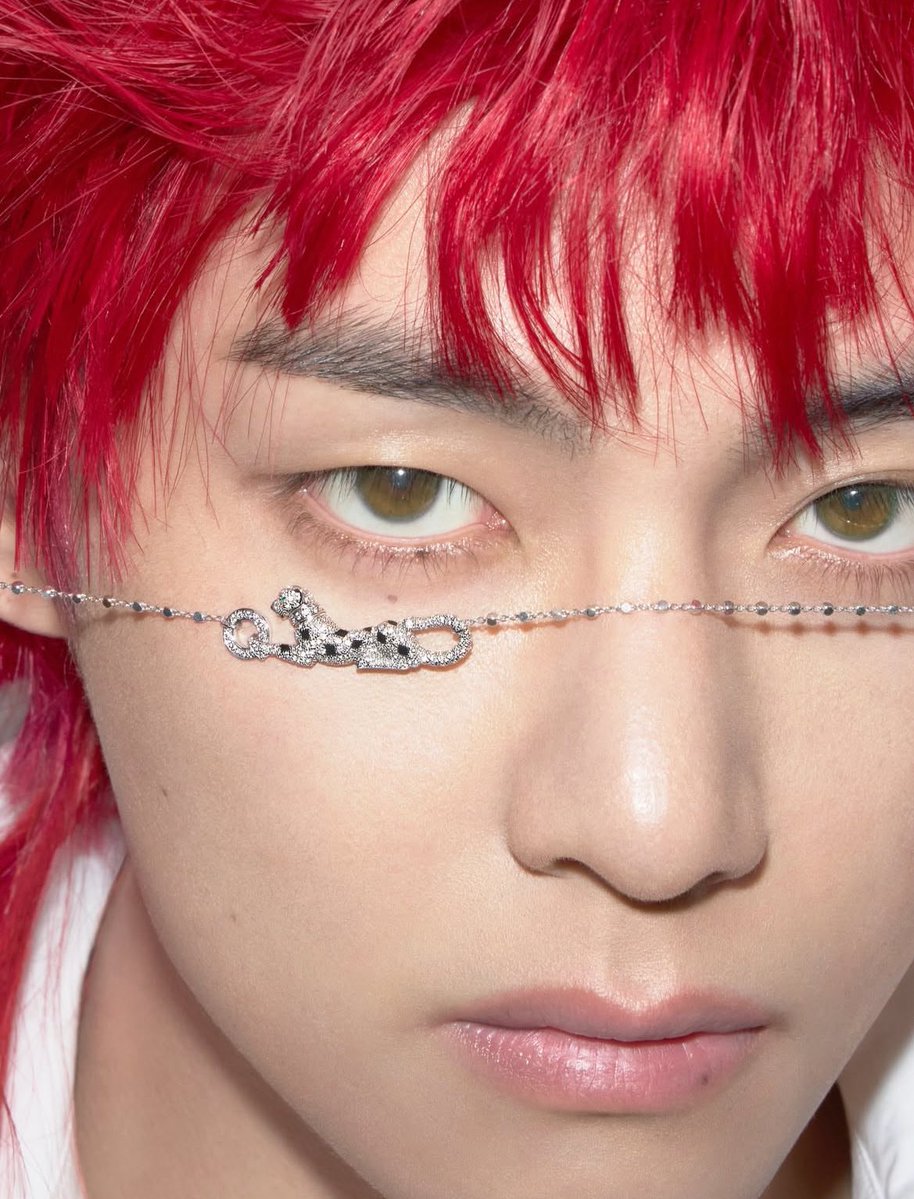 taeguide's tweet image. [INFO] Taehyung’ GQ Korea covers are currently the #1 Bestseller (overall) on G Market Global