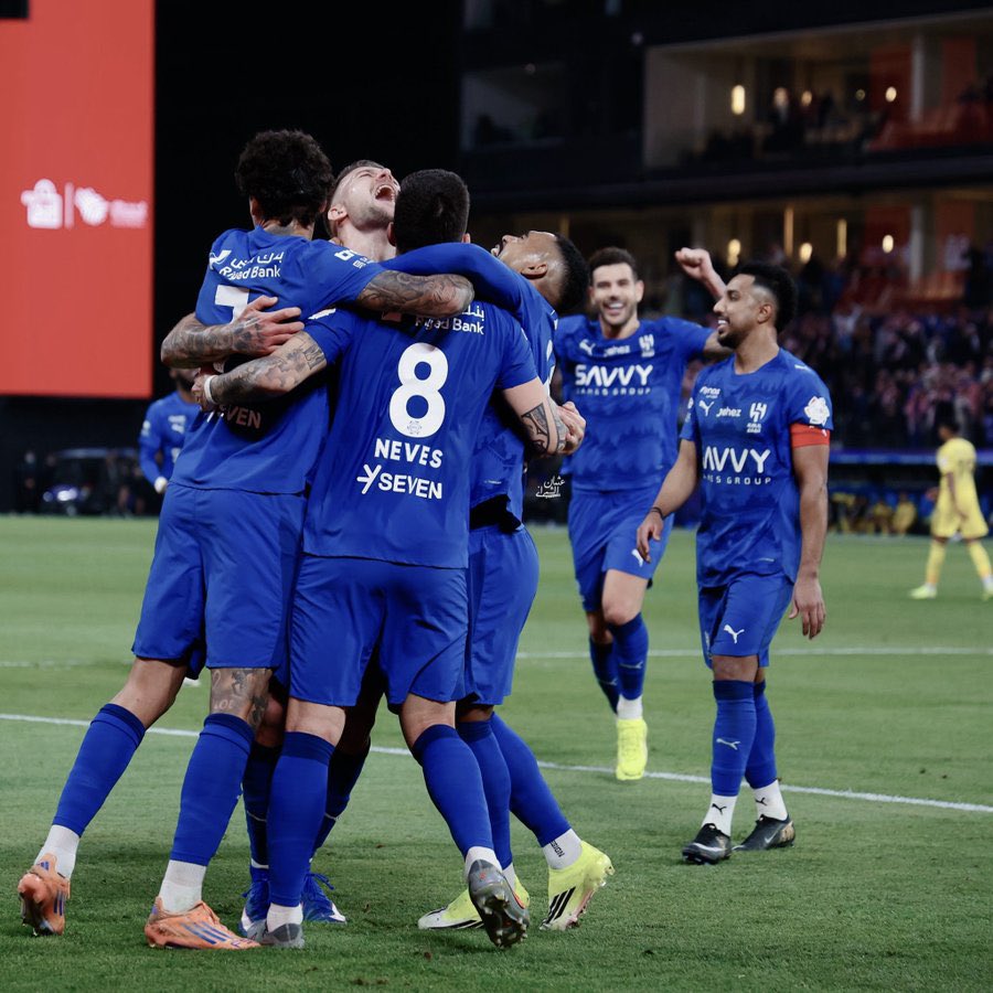 لنفسك عليك حق فأختر من تحب بعناية