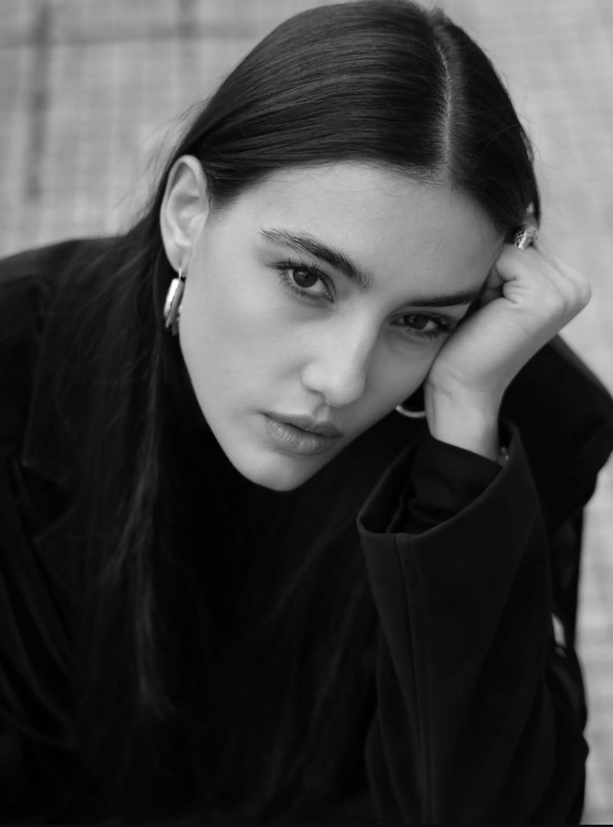 lasciavivere02's tweet image. Zeudi is so stunning I can't 🛐

instagram.com/p/DTbJUguiLxc/…

#zeudiners