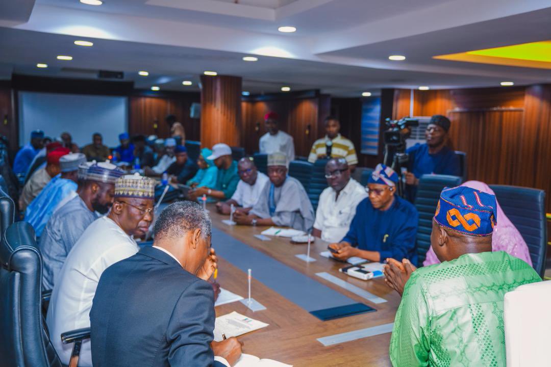 GoldAdedayo1's tweet photo. At the APC National Secretariat earlier today in a crucial meeting with other state coordinators and the National Chairman. https://t.co/seWeTMNgno